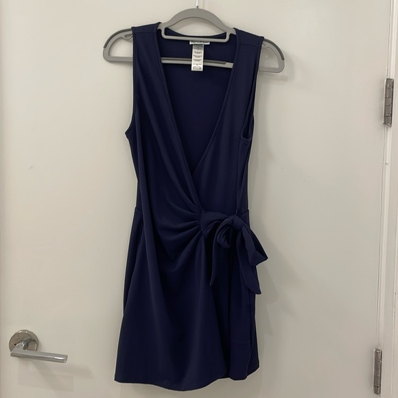 Tommy Bahama Wrap Beach Romper - Picture 4 of 9